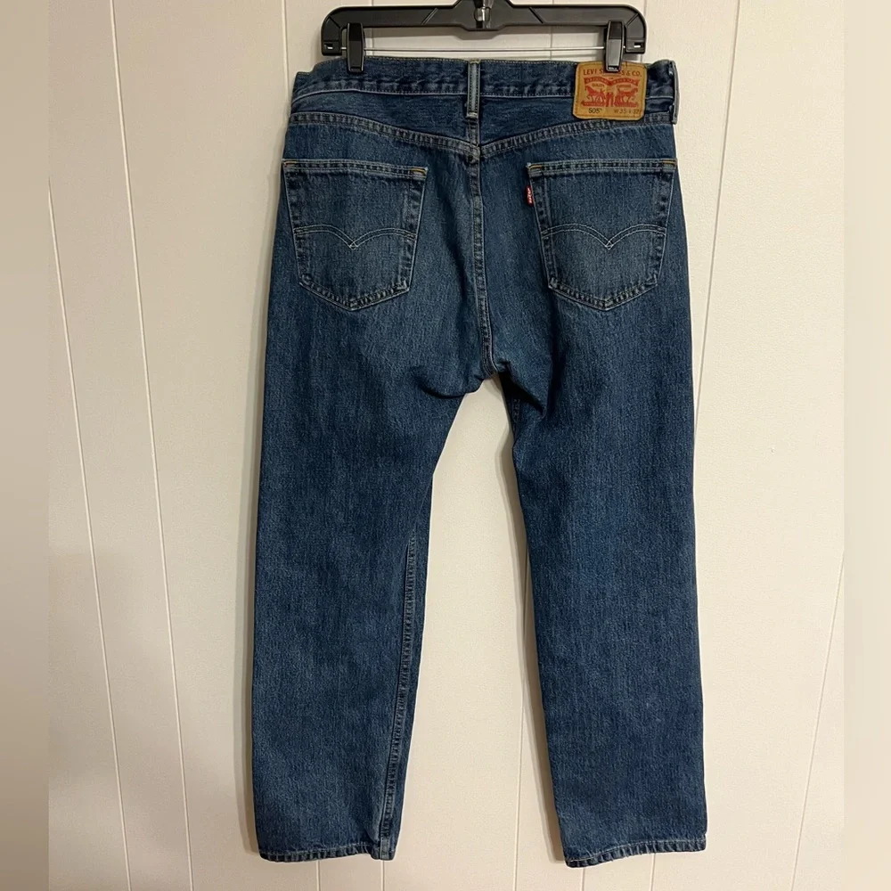 Levi’s 505 jeans size W 35 L 32‎